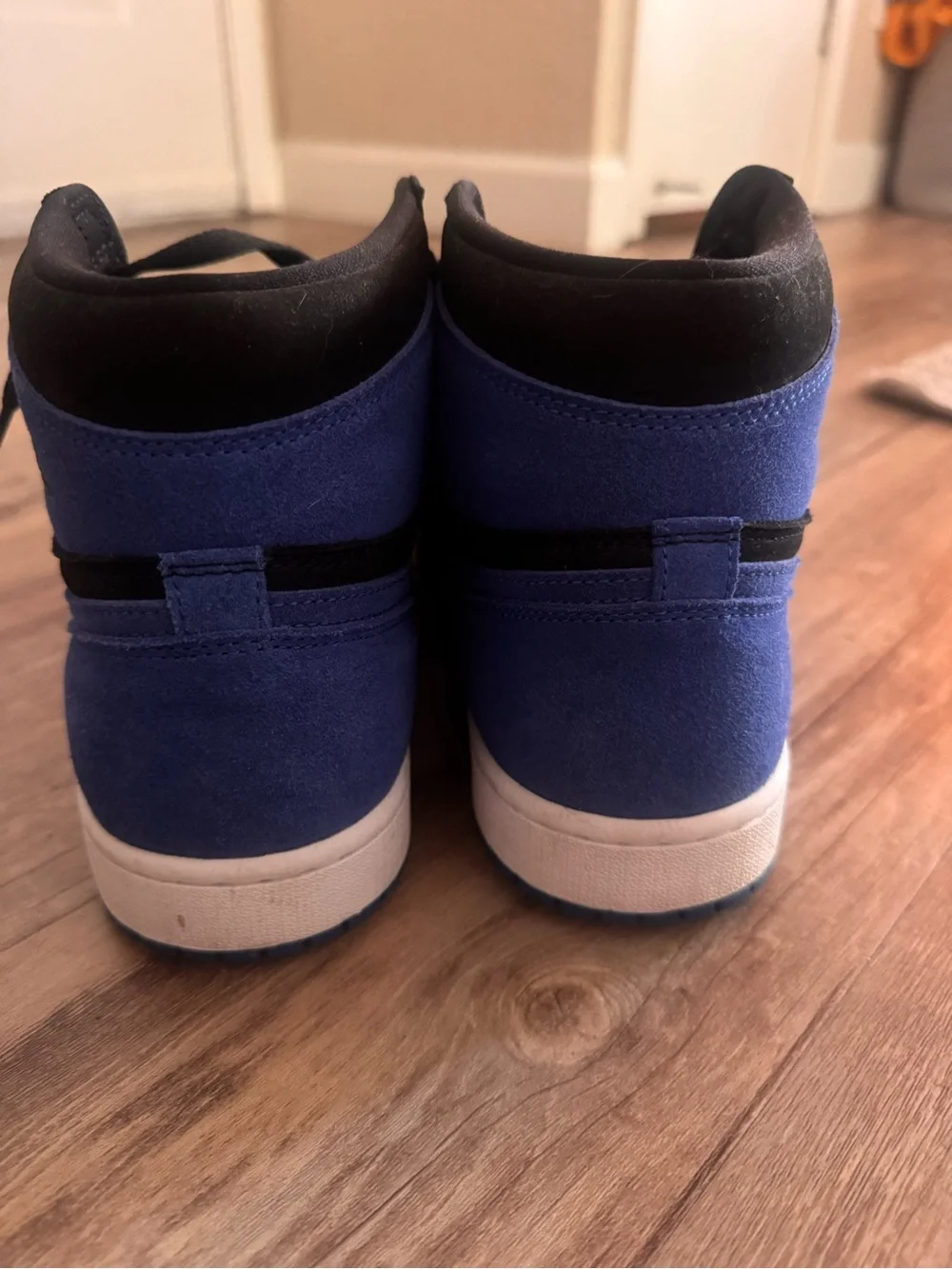 Nike Men’s High-Top Sneakers in Black and Blue
